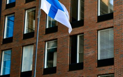 Opas julkisivujen valaisemiseen – näkymistä, identiteettiä ja tunnelmaa